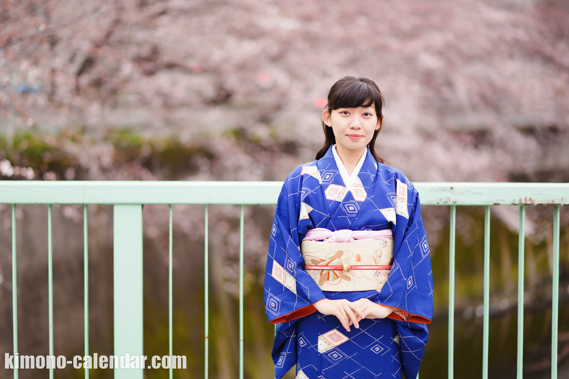 2017年4月1日@早稲田で着物で花見の女性