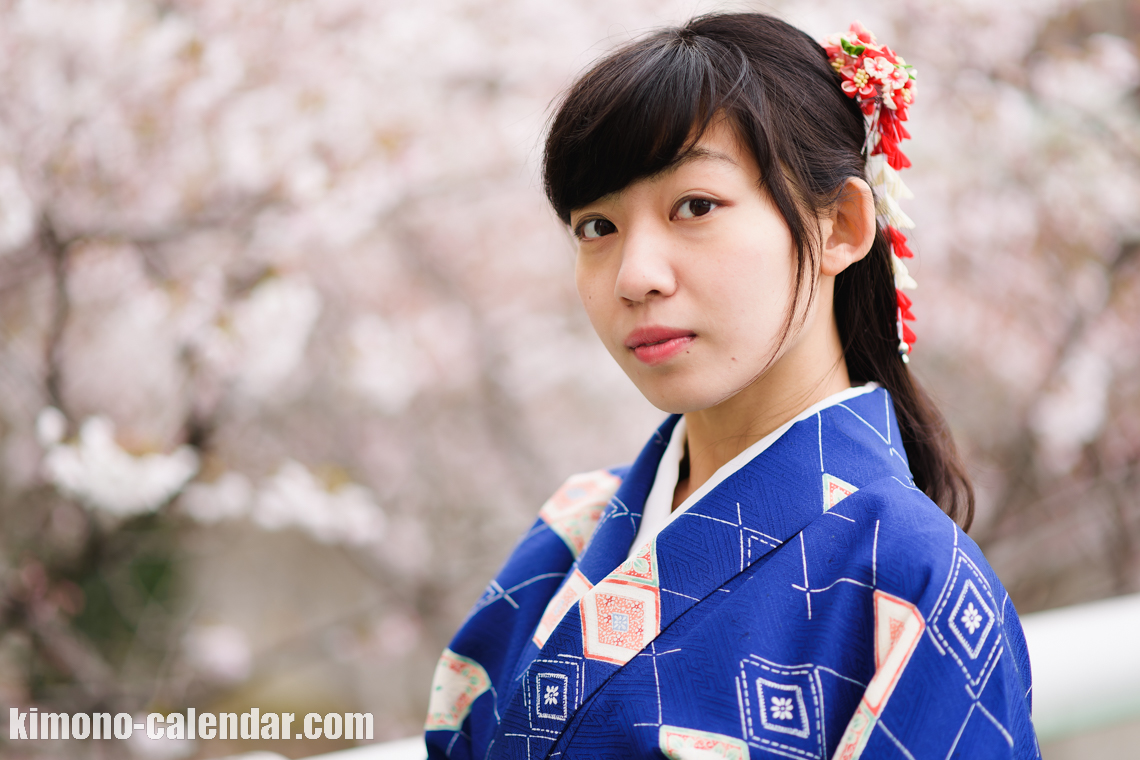 2017年4月1日@早稲田で着物で花見の女性
