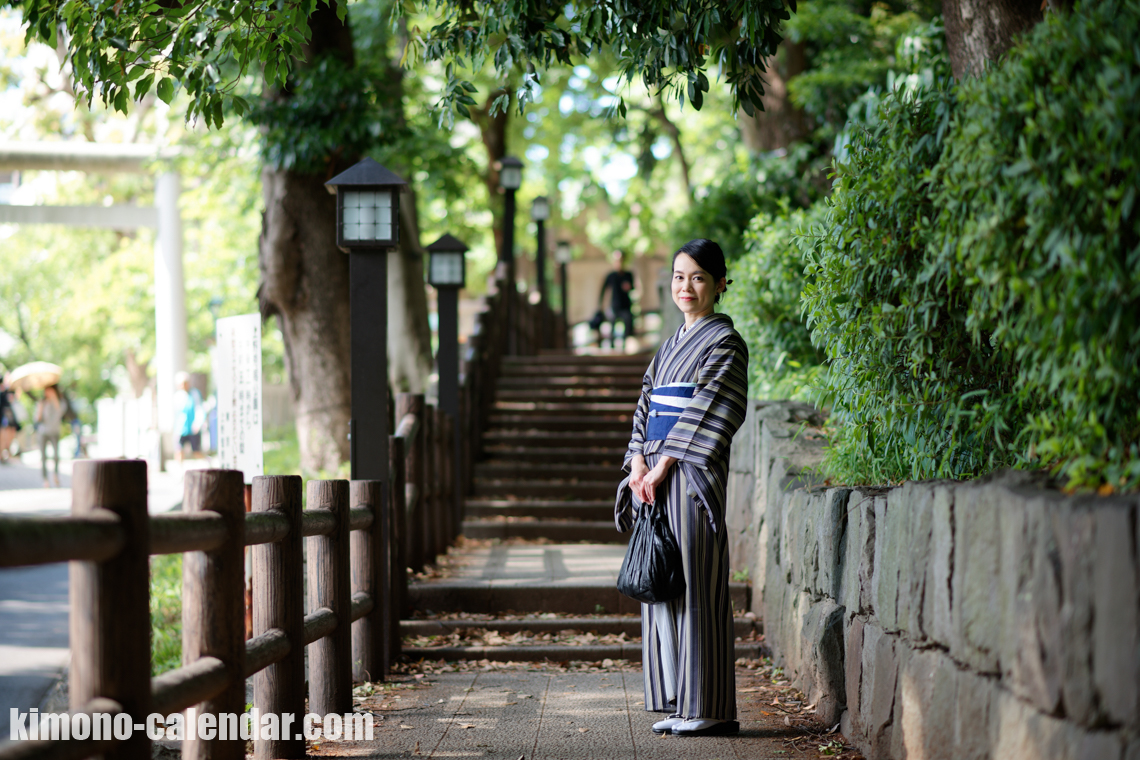 女性の全身写真