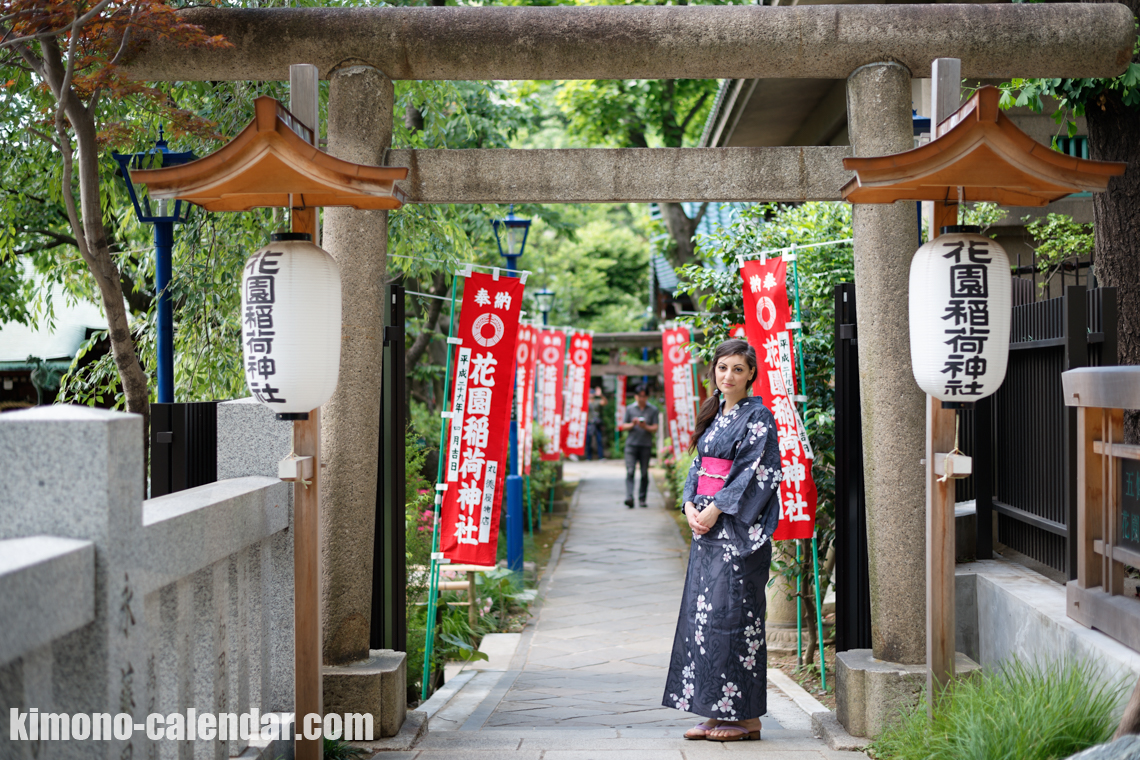 女性の全身写真