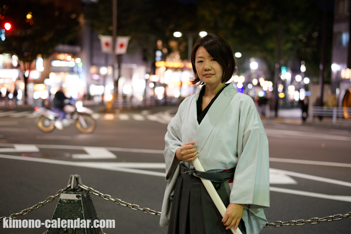 女性の上半身写真