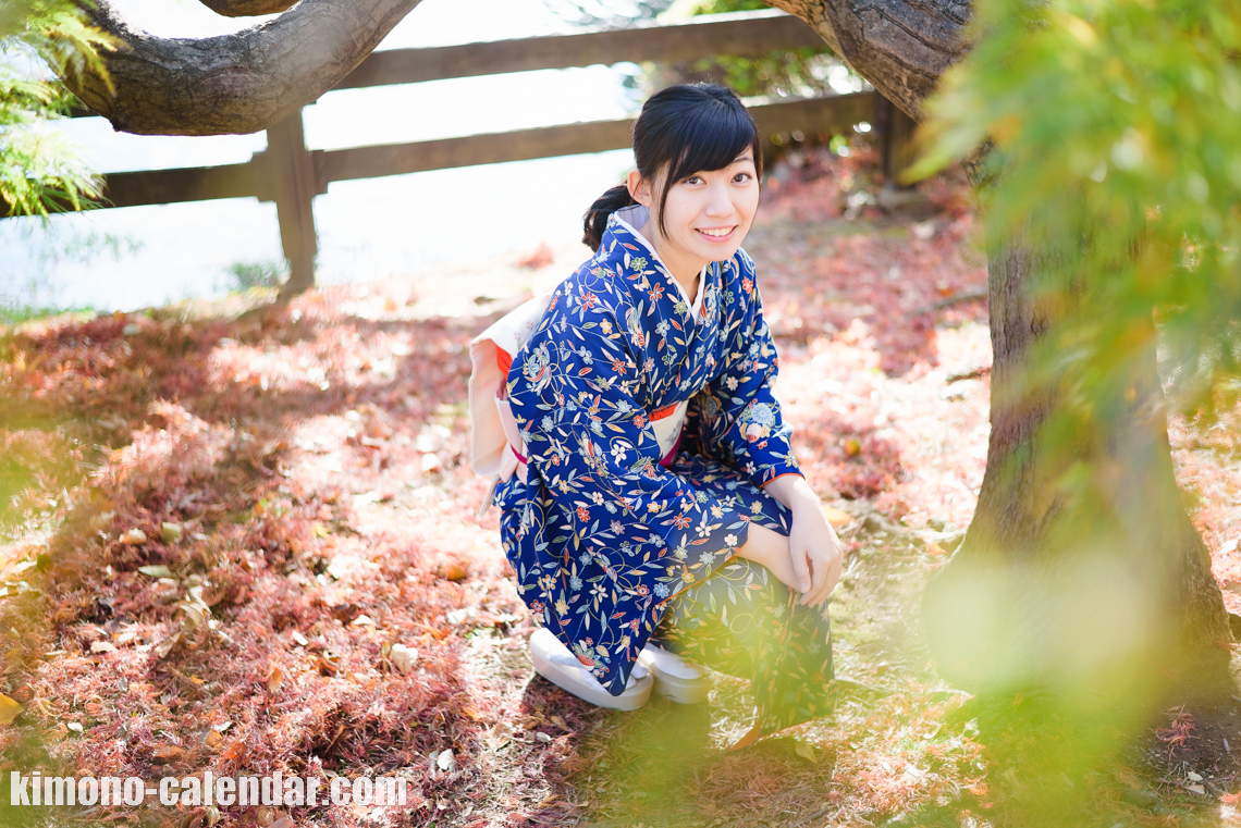 女性の上半身写真