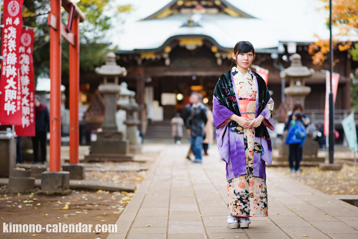 女性の全身写真