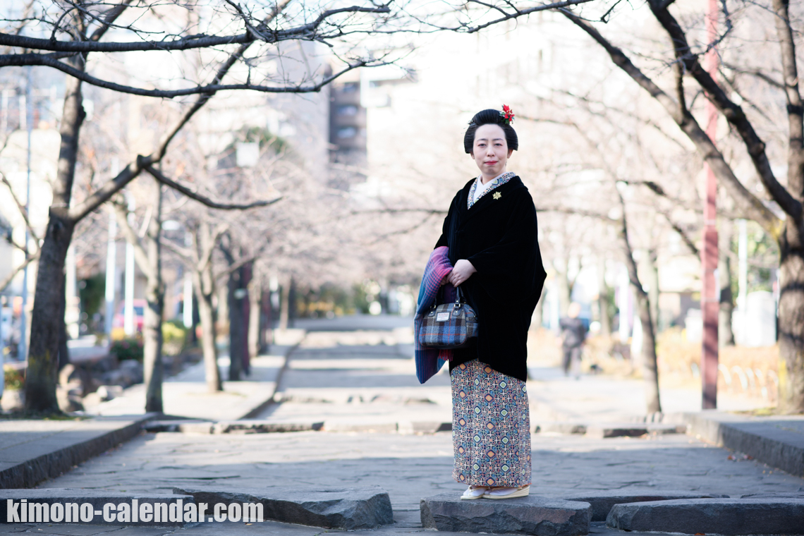 女性の全身写真