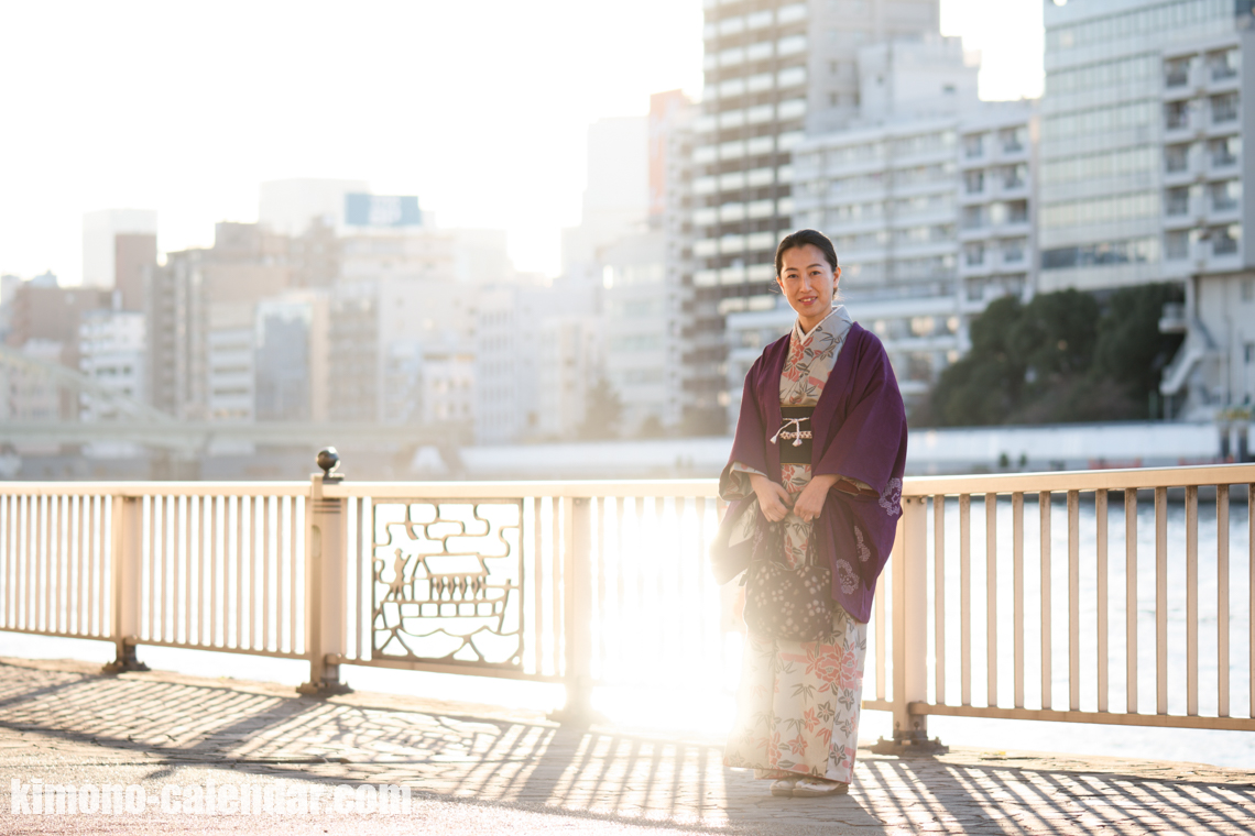 女性の全身写真