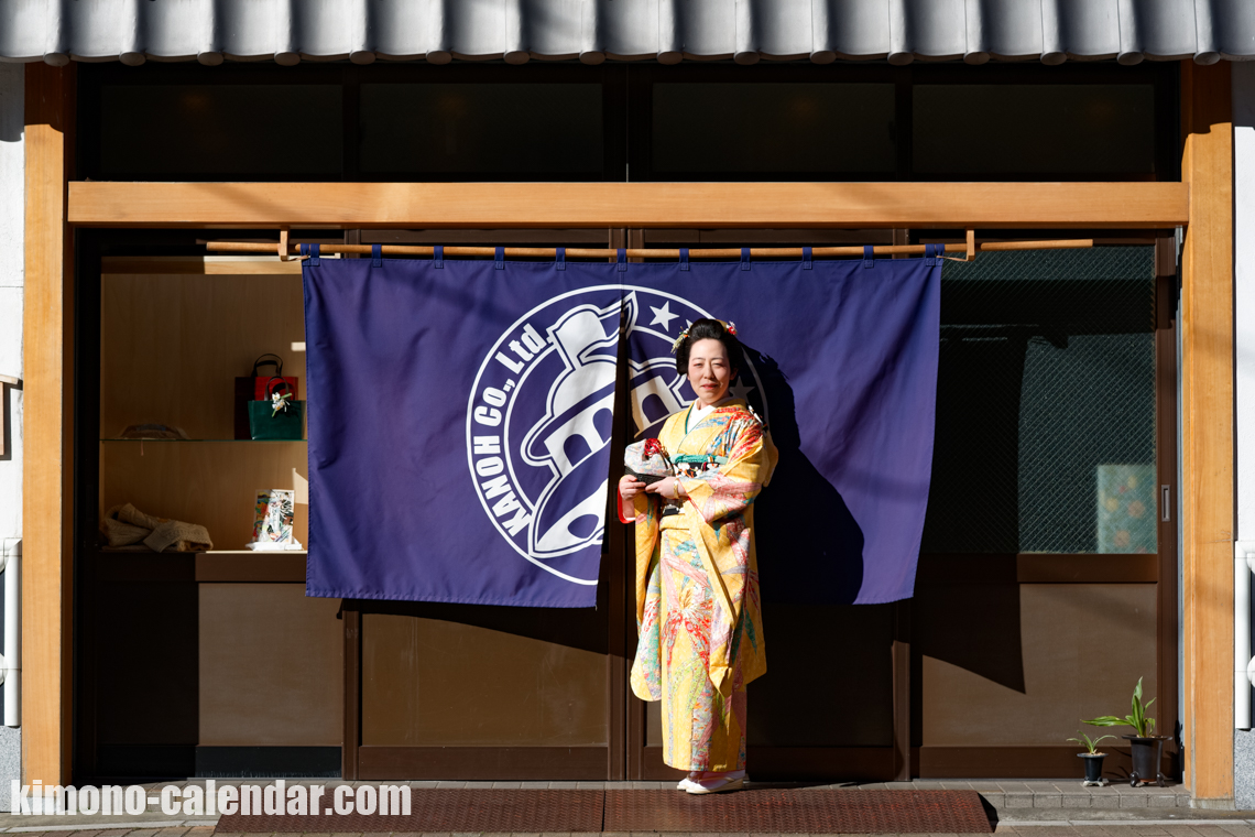 女性の全身写真