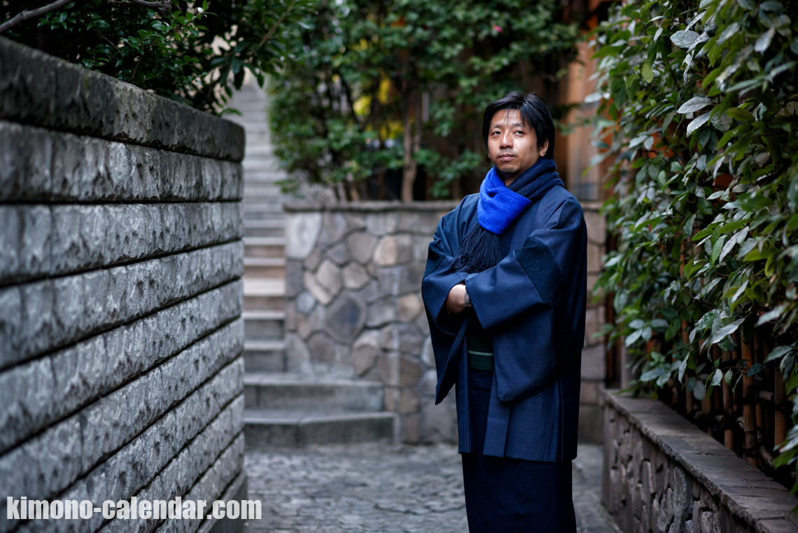 男性の上半身写真