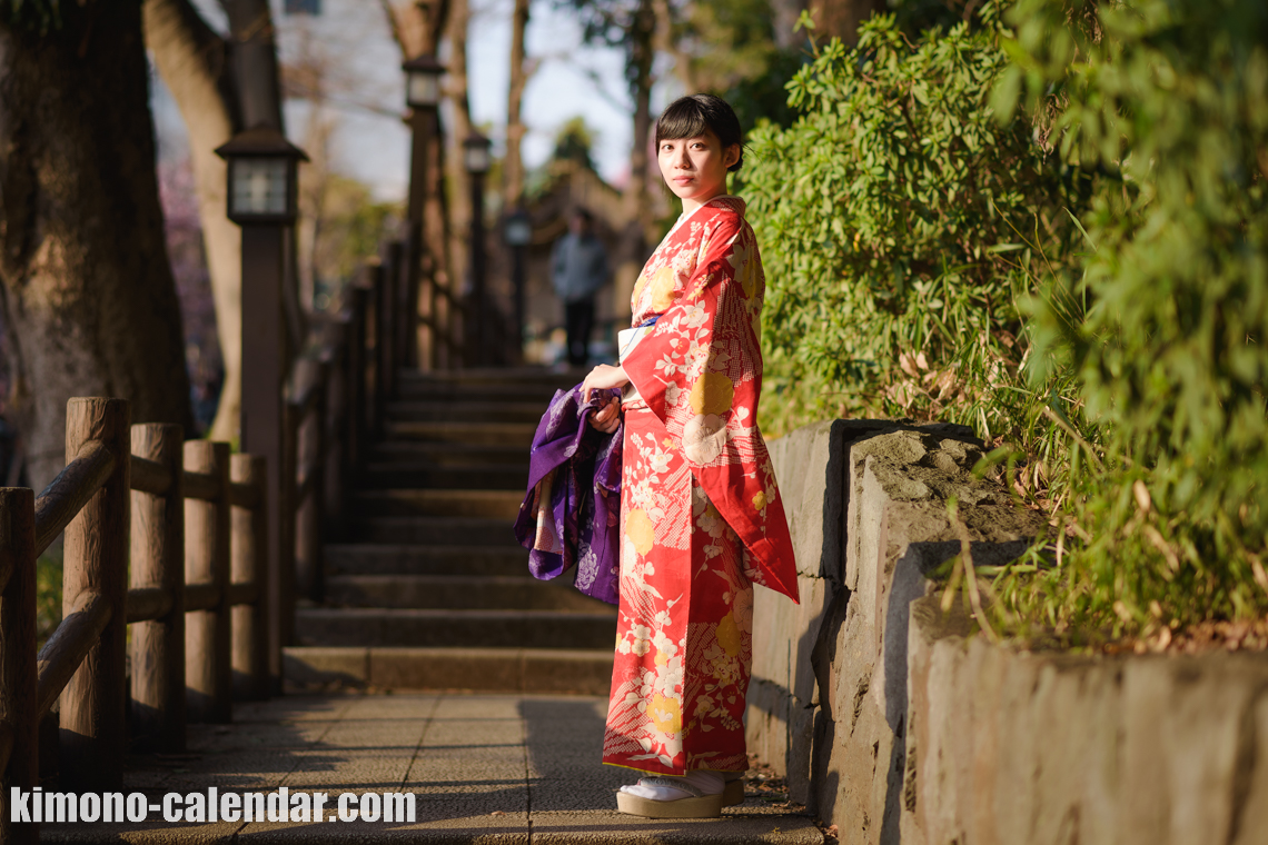 女性の全身写真