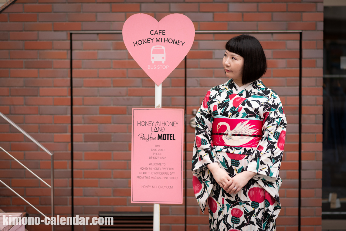 女性の上半身写真