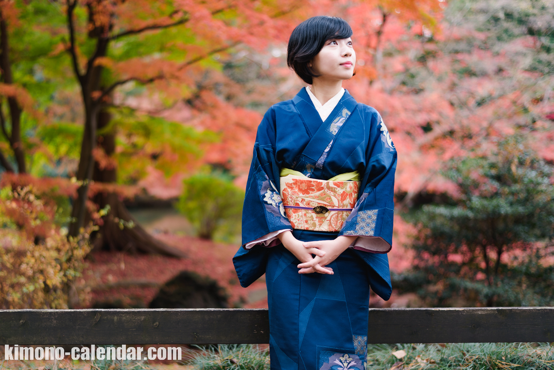 女性の上半身写真