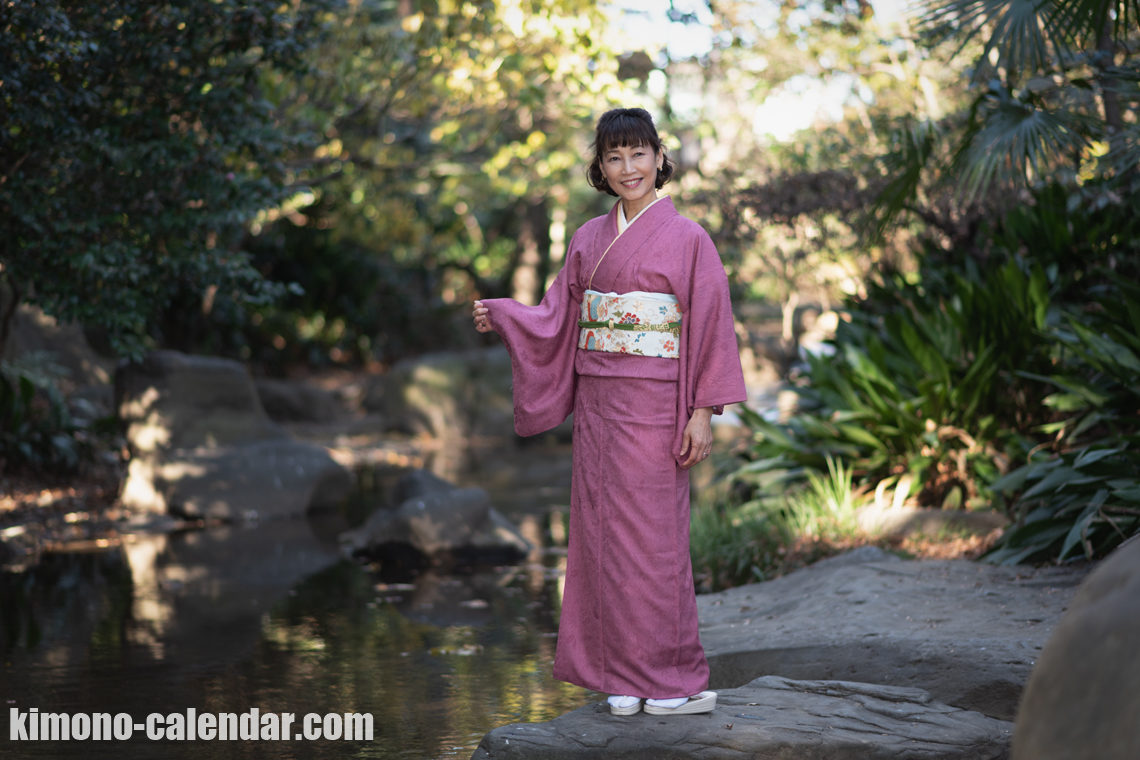 女性の全身写真