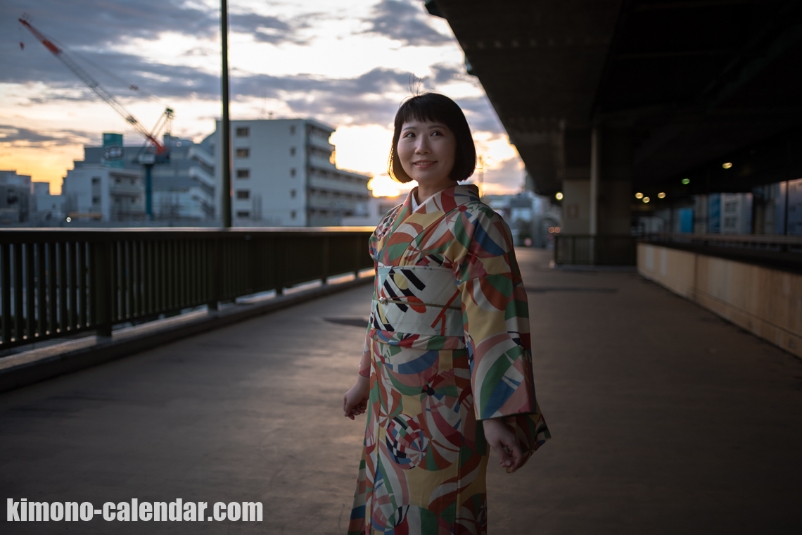 女性の上半身写真