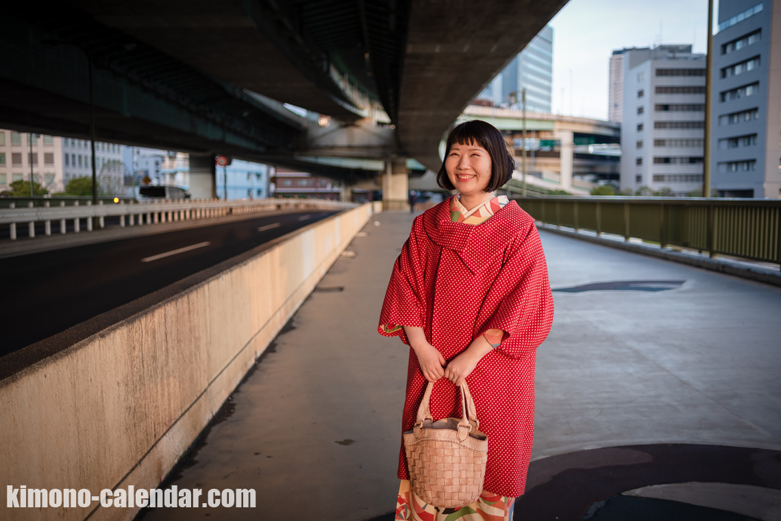 女性の上半身写真