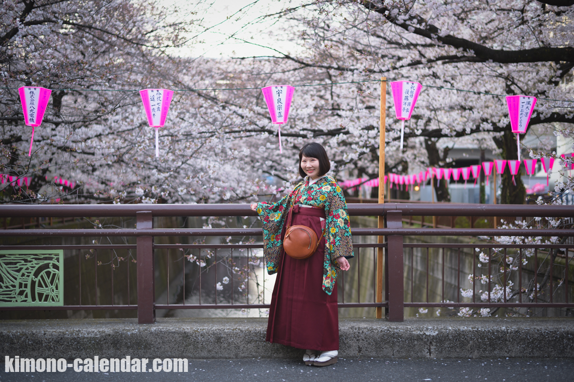 女性の全身写真
