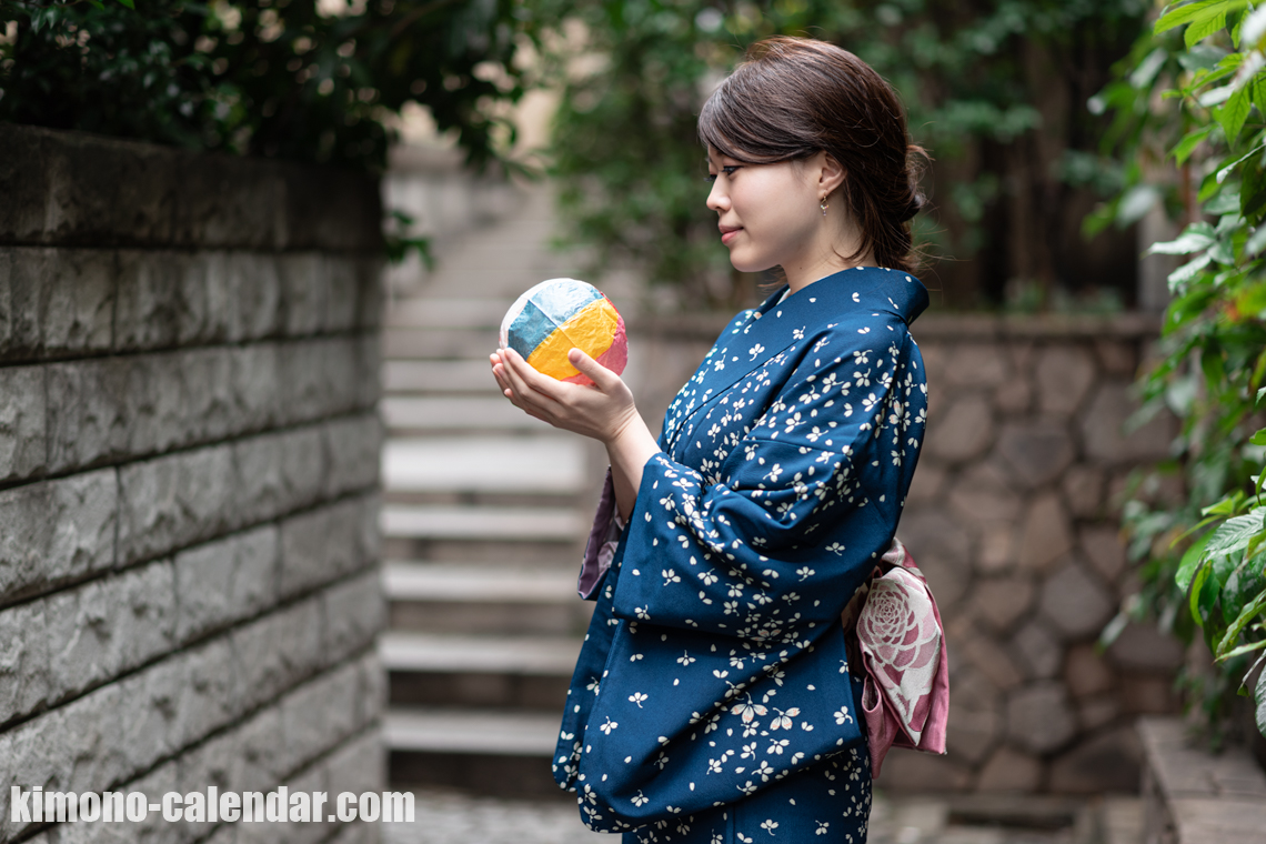 女性の上半身写真