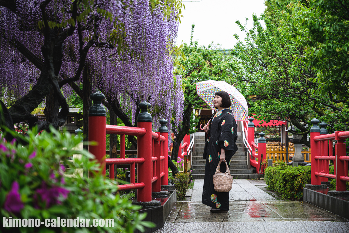 女性の全身写真
