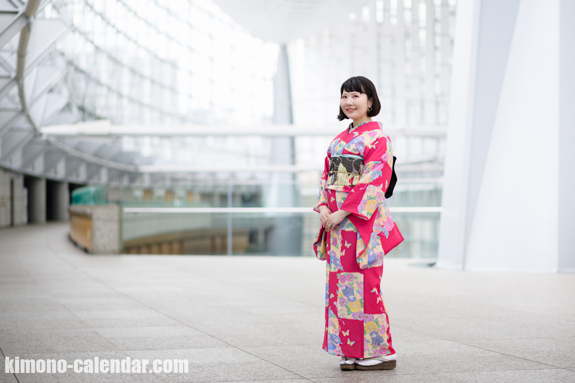 女性の全身写真