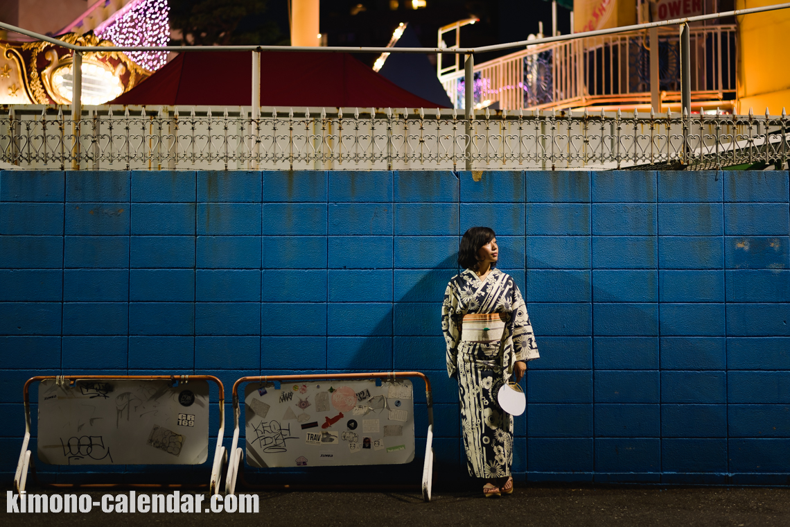 女性の全身写真