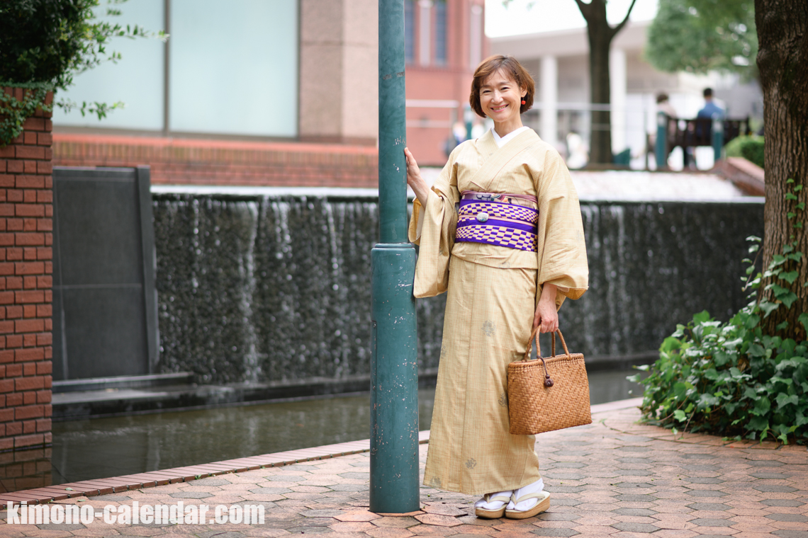 女性の全身写真