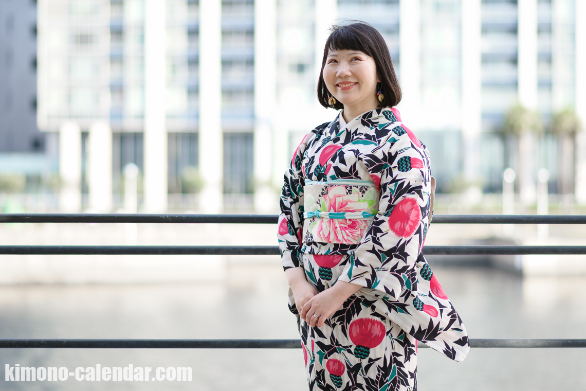 女性の上半身写真