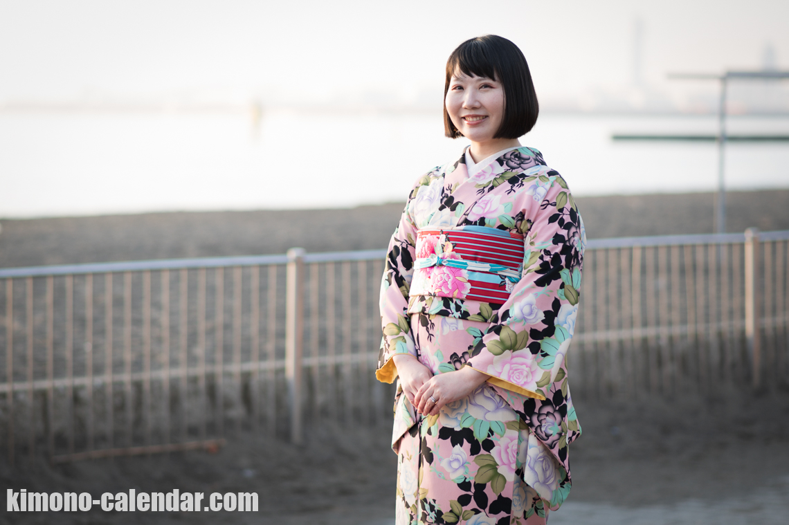 女性の上半身写真