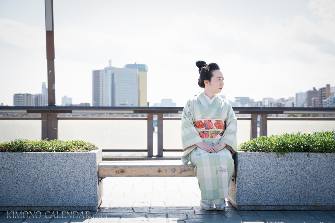 女性の全身写真