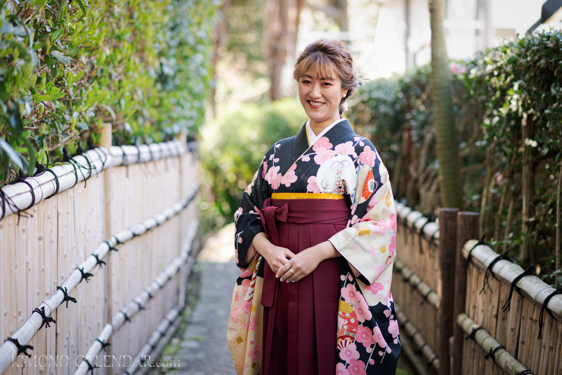 女性の上半身写真