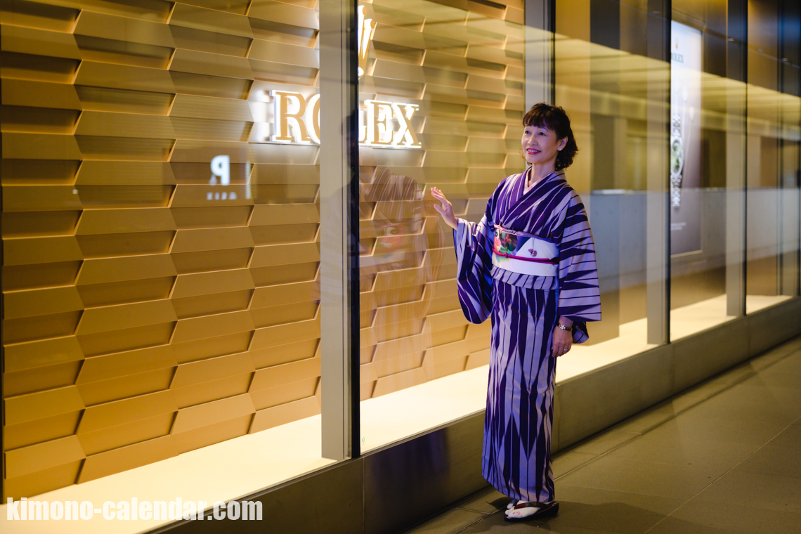 女性の全身写真