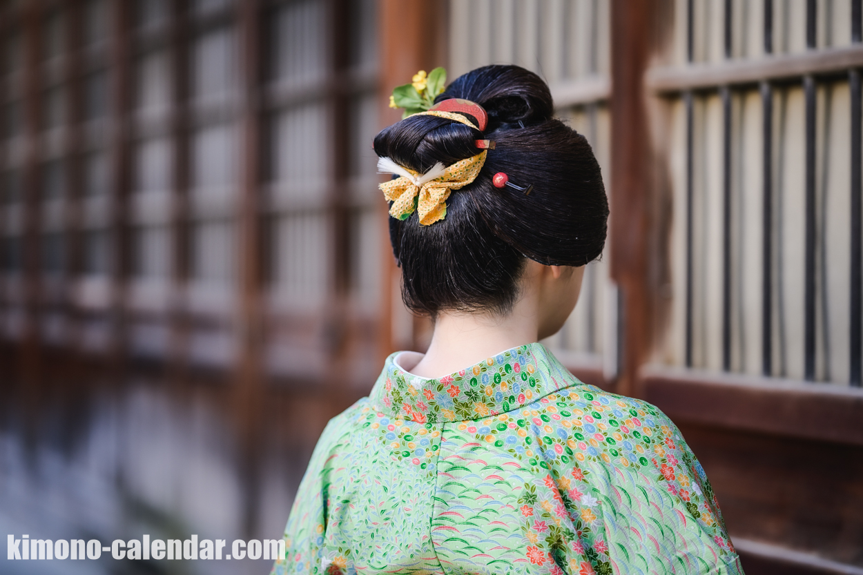 日本髪 中差し巻き なかざしまき