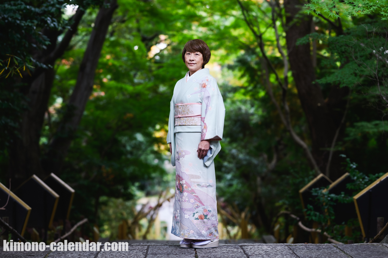 女性の全身写真