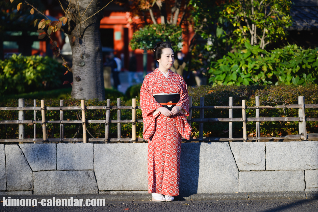 女性の全身写真
