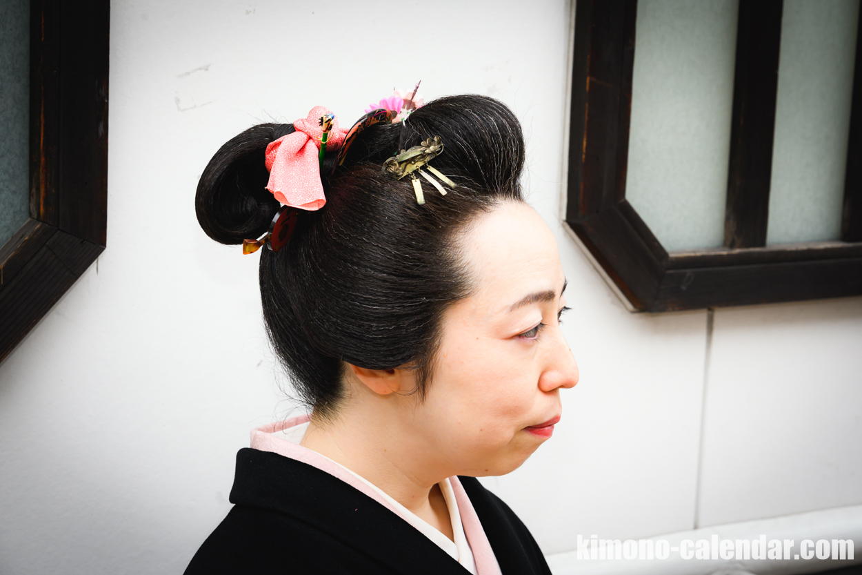 日本髪 馬の尻尾（うまのしっぽ）